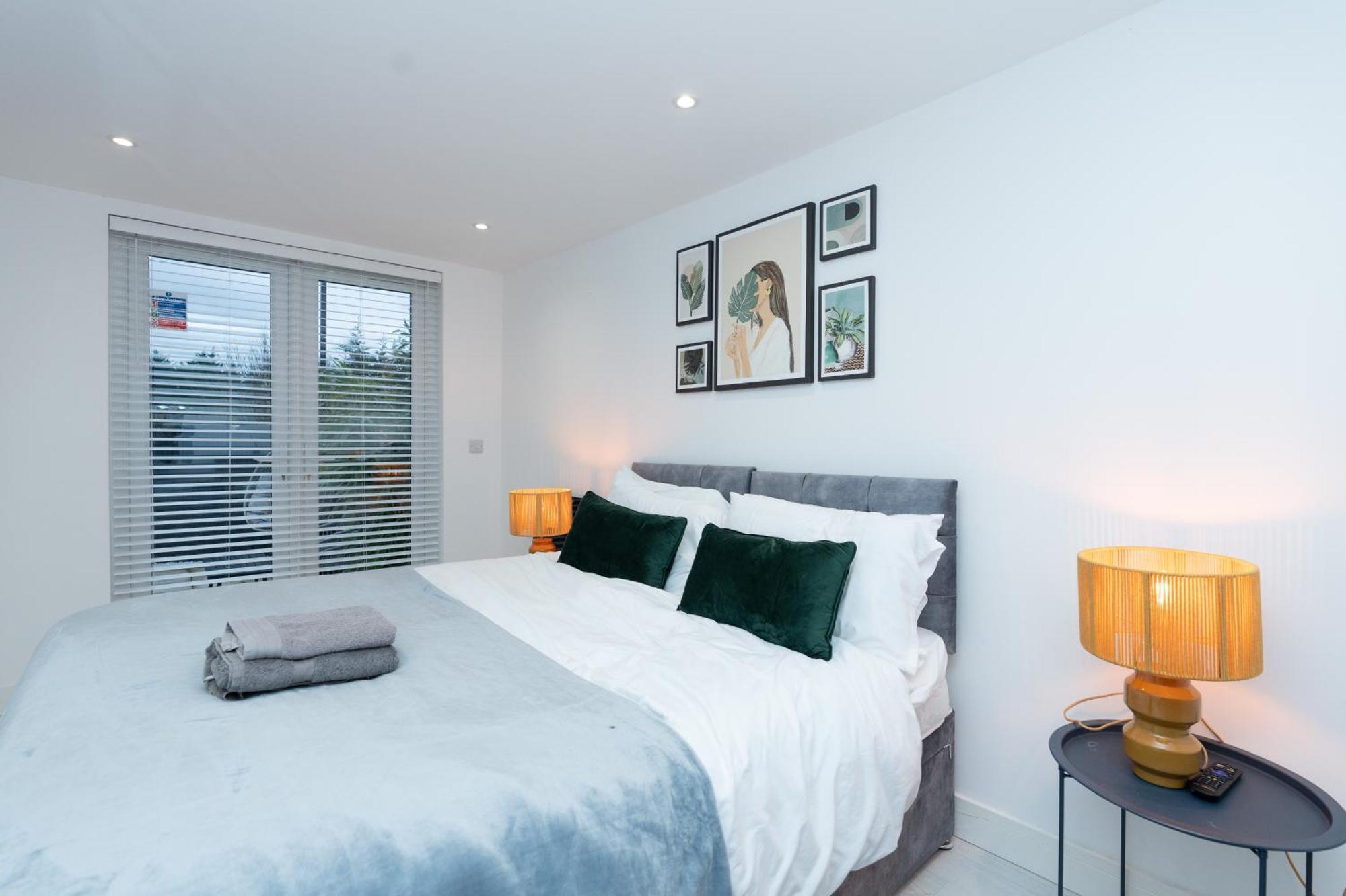 Estwood - Gated House Villa Southampton Bagian luar foto