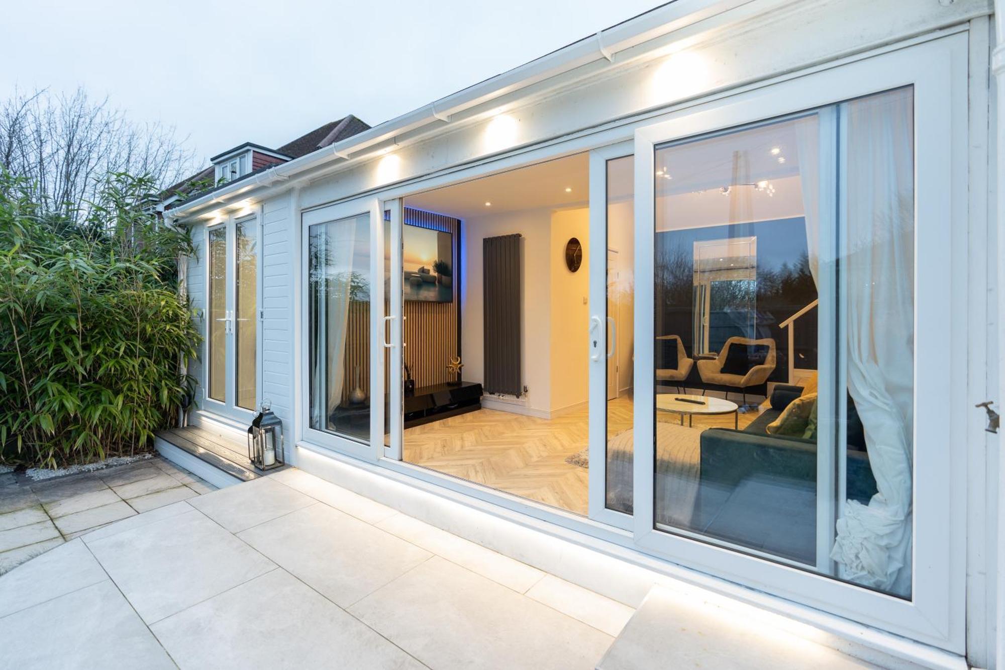 Estwood - Gated House Villa Southampton Bagian luar foto